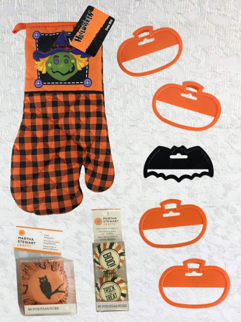 Halloween Party Baking Bundle — Oven Mitt + Cookie Cutters + Treat Wrappers NWT